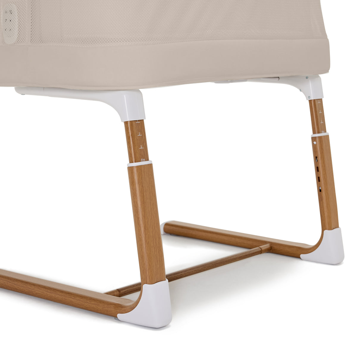 Swan Smart Electric Bassinet - Beige/Walnut