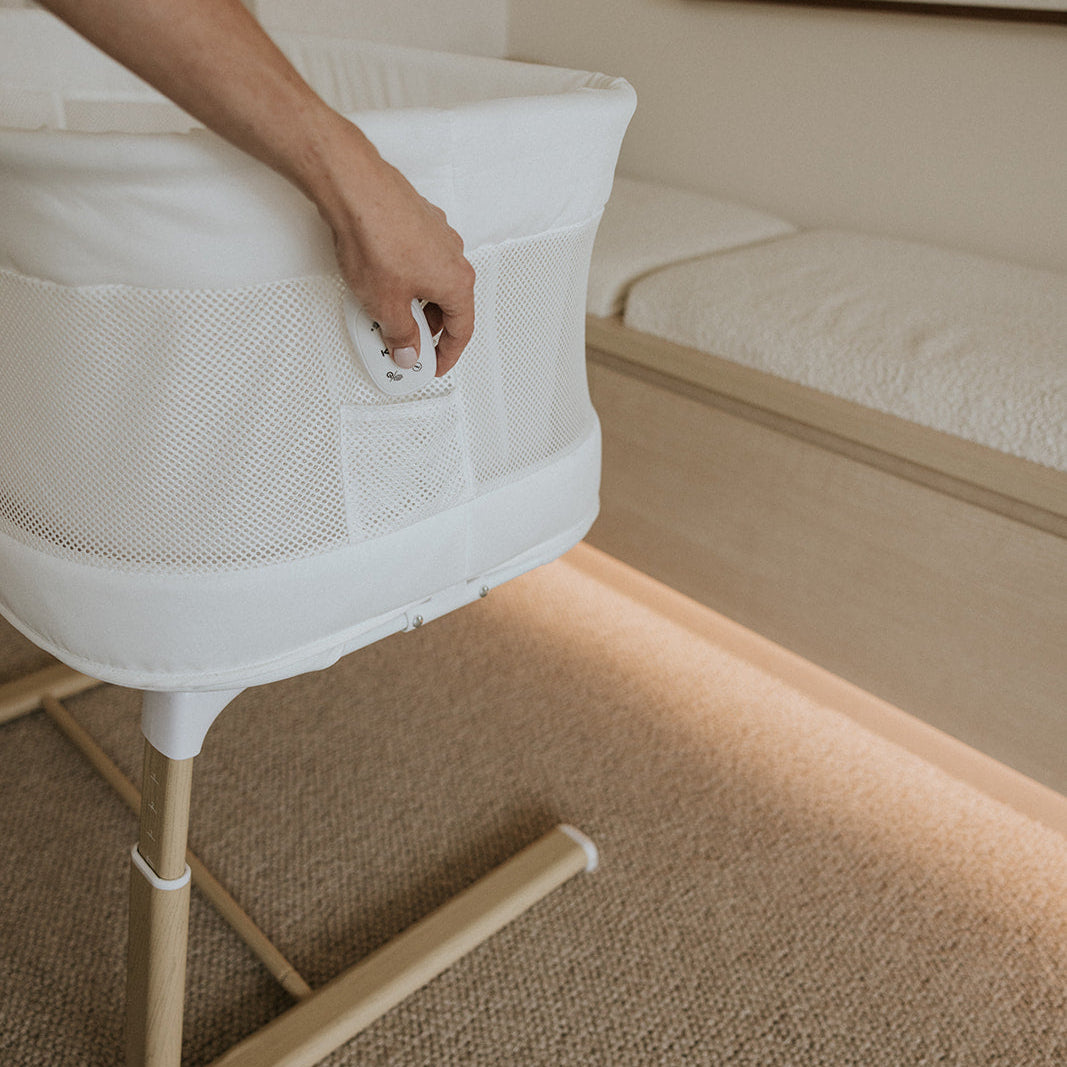 Swan Smart Bassinet Detail