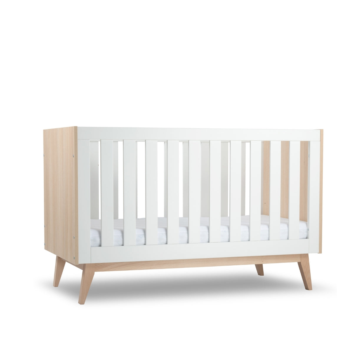 BabyRest | Tommi Cot - Oak/White