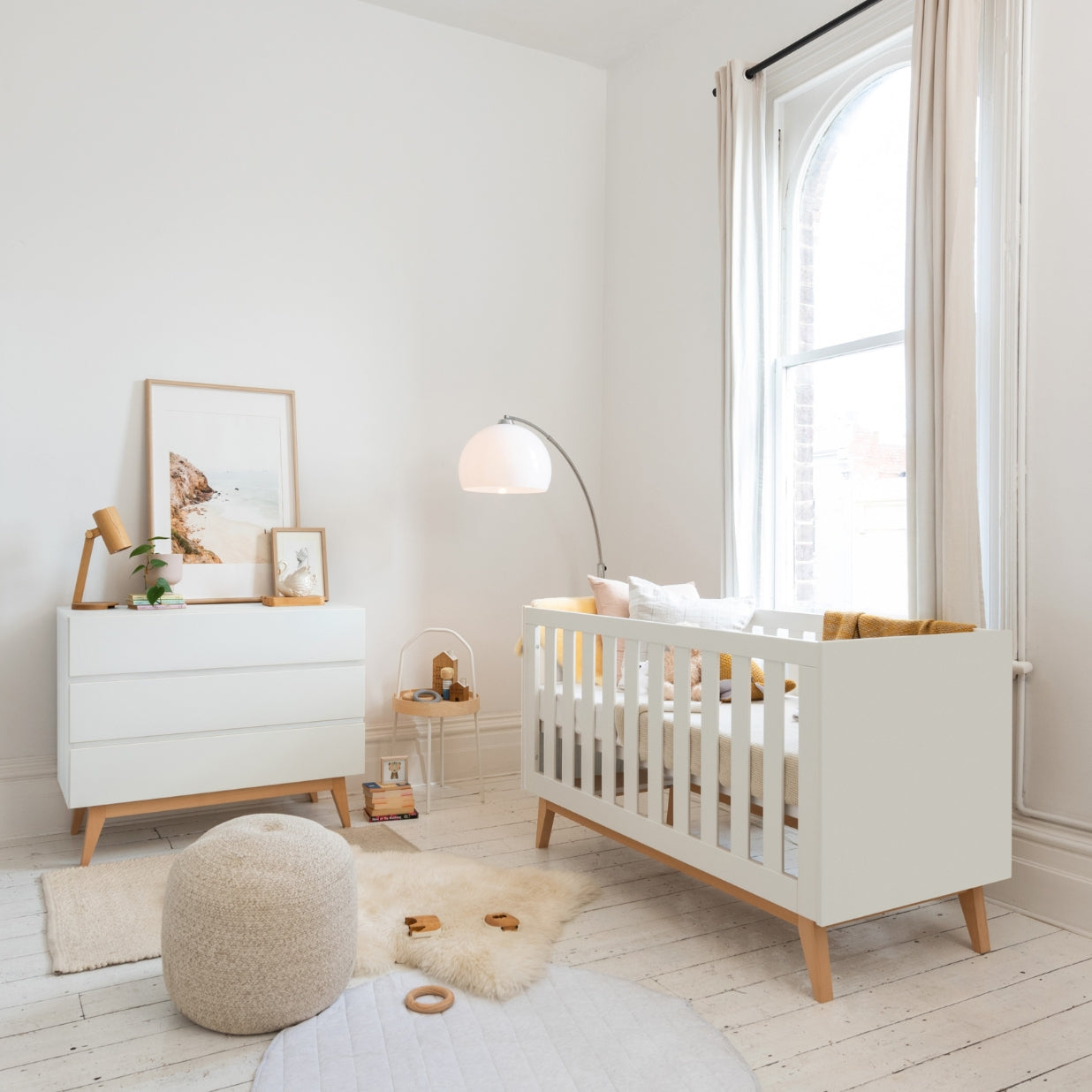 BabyRest Tommi Cot Chest Nursery Package White